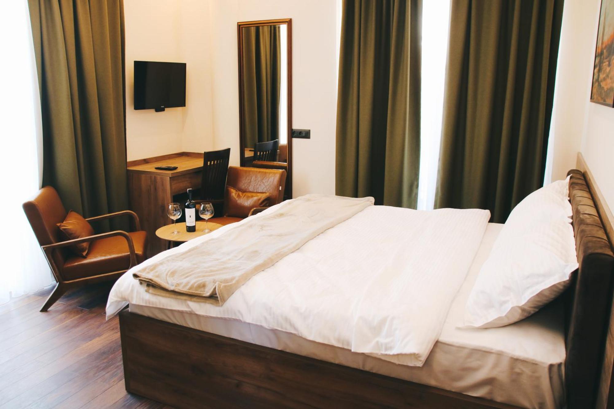 Hotel Rozafa Suhareke Eksteriør bilde